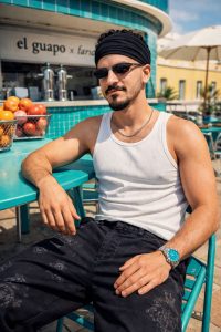 تحويل الصور إلى صور سينمائية