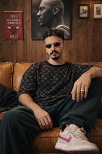 تحويل الصور إلى صور سينمائية